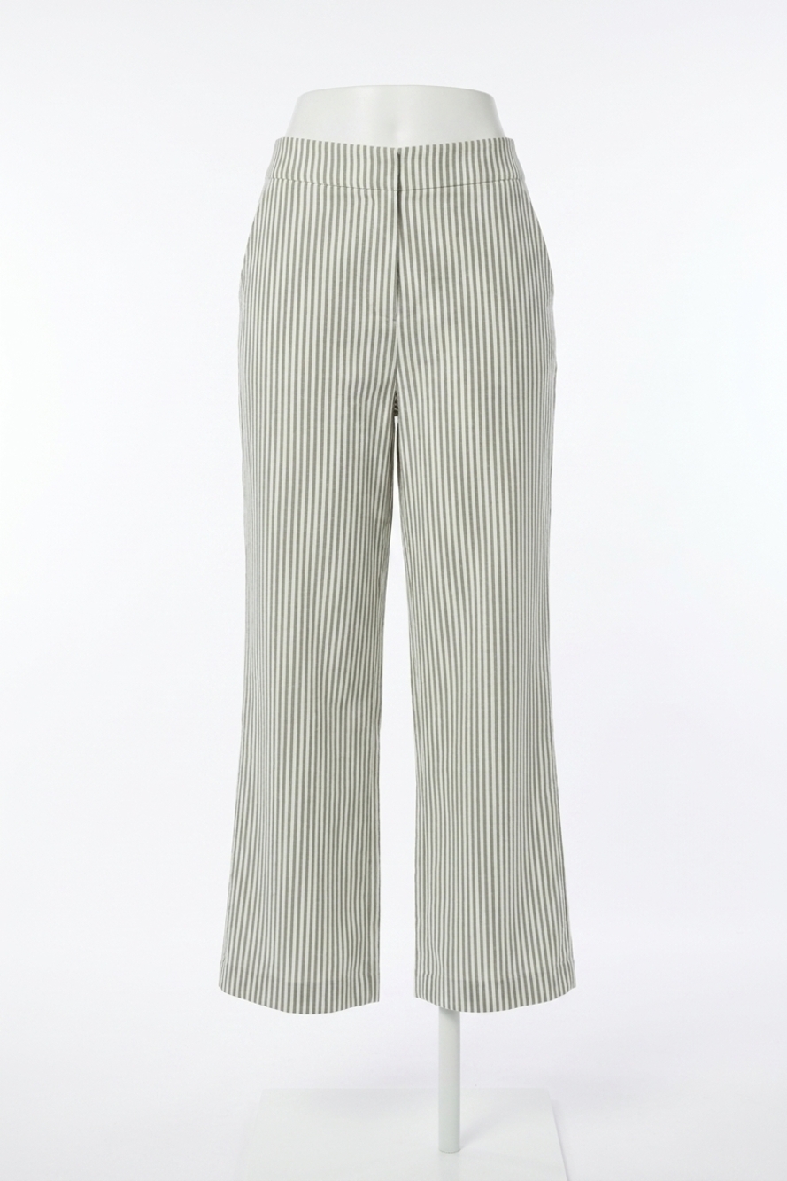 NEW DOLCE CABO striped seer sucker pants in blue/white